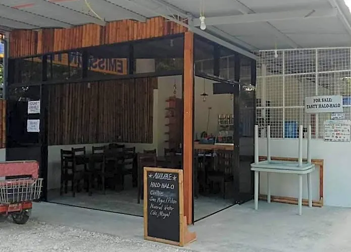Lr And Cafe *
